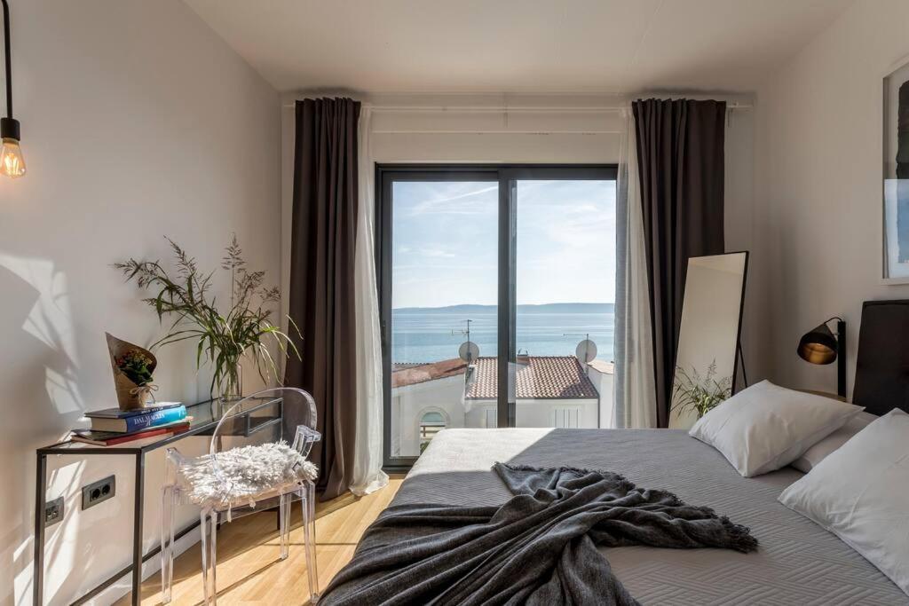 Holiday Home Lolina,Sea On A Palm! Heated Pool Трогір Екстер'єр фото
