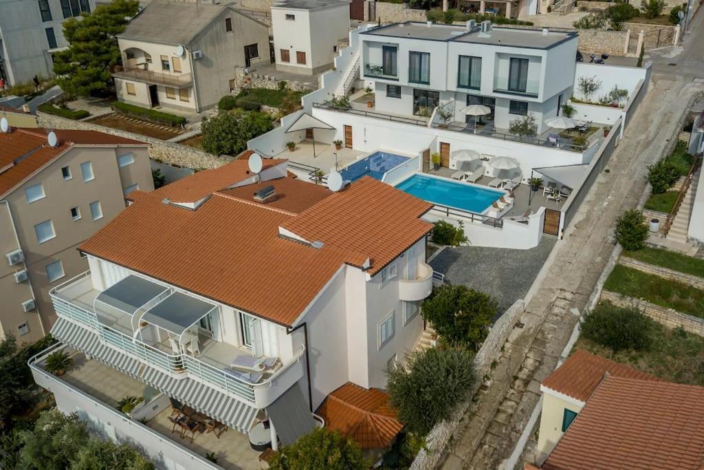 Holiday Home Lolina,Sea On A Palm! Heated Pool Трогір Екстер'єр фото