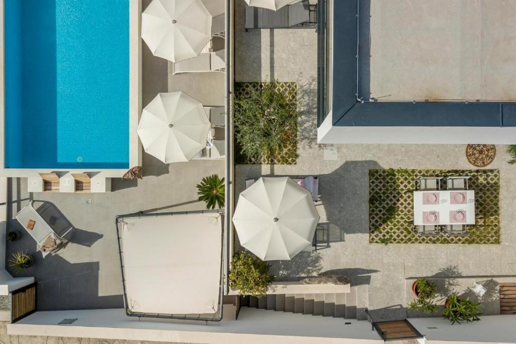Holiday Home Lolina,Sea On A Palm! Heated Pool Трогір Екстер'єр фото